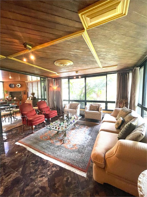 Apartamento à venda ou para alugar com 4 quartos, sendo 3 suítes, em Jardim Vitória Régia, São Paulo, SP