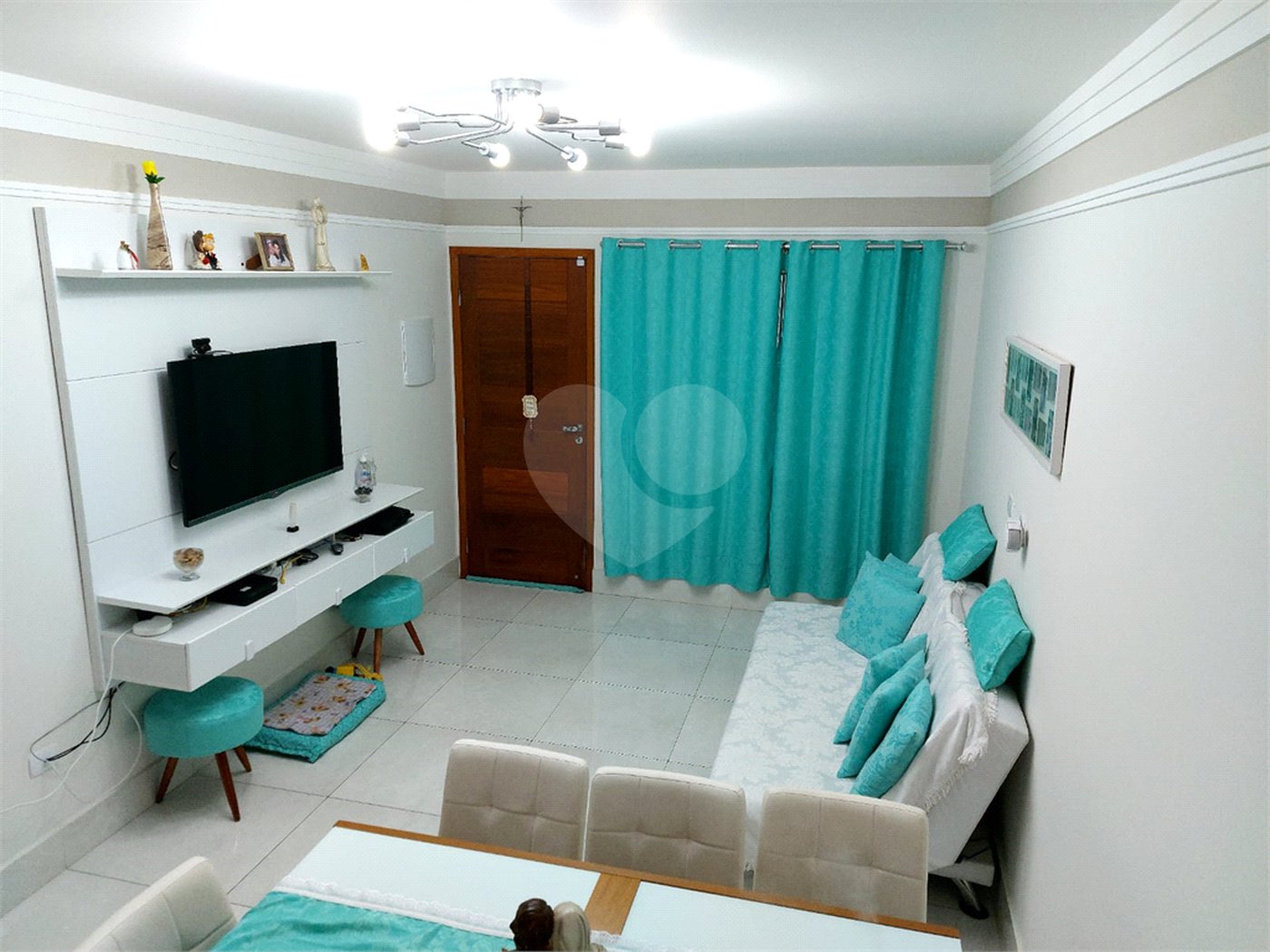 Casa à venda com 3 suítes no condomínio Residencial Gaya, São Paulo - SP