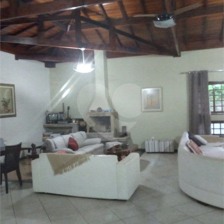 Chácara à venda com 6 quartos, sendo 3 suítes, em Sítios de Recreio Jardins de Itaici, Indaiatuba, SP
