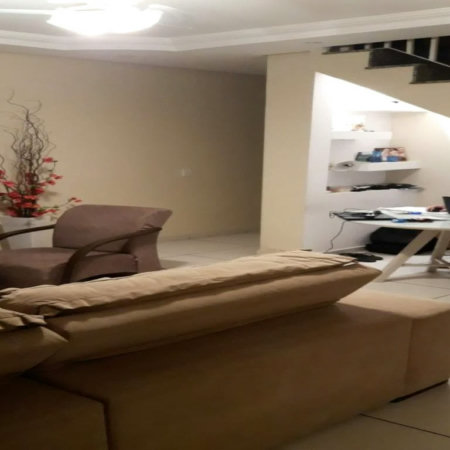 Casa à venda com 3 quartos, sendo 1 suíte, em Vila Dalva, São Paulo, SP