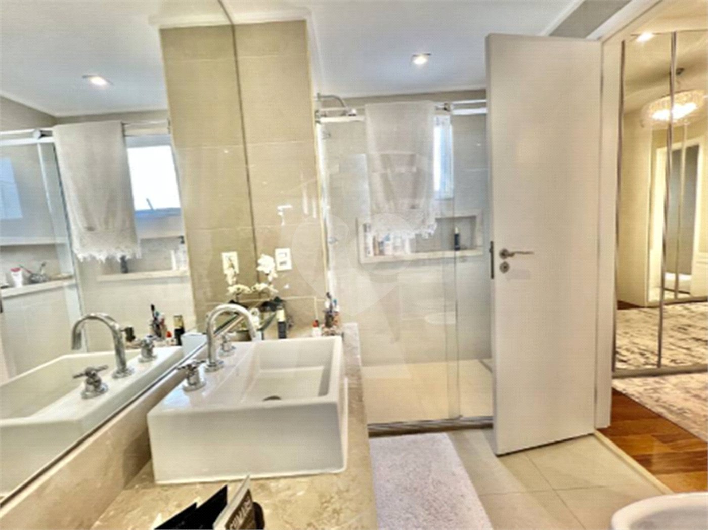 Apartamento à venda ou para alugar com 4 suítes em Santa Teresinha, São Paulo, SP