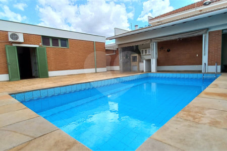 Casa à venda com 4 quartos, sendo 2 suítes, em Jardim Sumaré, Ribeirão Preto, SP