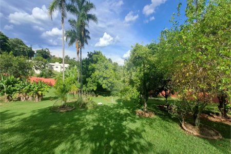 Casa à venda com 3 quartos, sendo 1 suíte, no condomínio Residencial Vale das Laranjeiras, Indaiatuba - SP