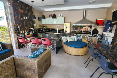 Casa à venda ou para alugar com 5 suítes no condomínio Residencial Jardim Primavera, Louveira - SP