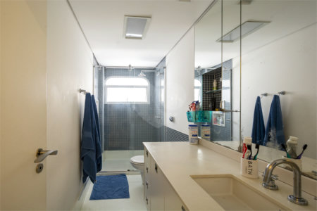 Apartamento à venda com 3 quartos, sendo 1 suíte,  em Jardim Marajoara, São Paulo, SP