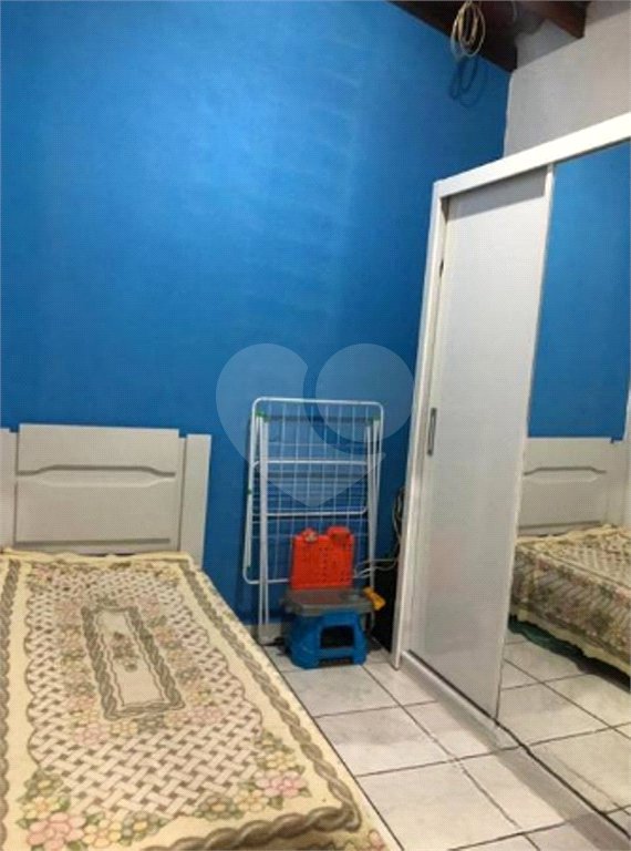 Casa térrea no Douradinho.