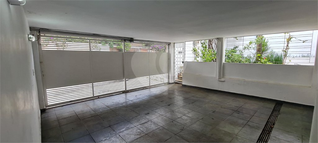 Sobrado à venda com 5 quartos, sendo 4 suítes, em Brooklin Velho, São Paulo, SP