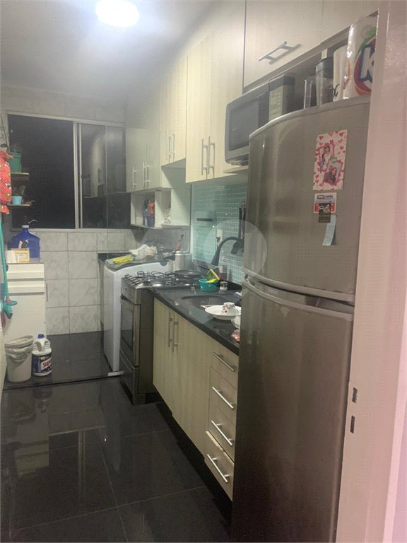 Apartamento à venda com 2 quartos em Jardim Itamarati, Poá, SP