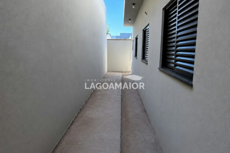 Casa à venda com 3 quartos, sendo 1 suíte,  em Bela Vista da Lagoa, Três Lagoas, MS