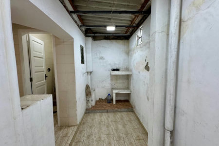 CASA AMPLA COM QUINTAL  150m² - 1.799.000,00 - Aparecida - Santos/SP