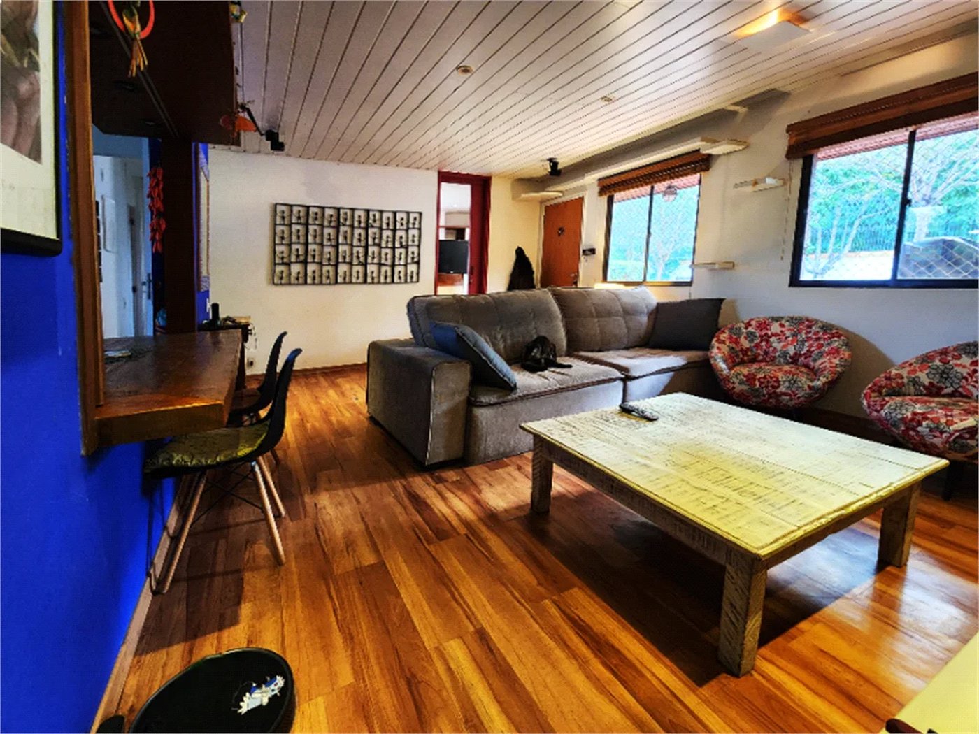 Casa à venda com 4 quartos, sendo 2 suítes, no condomínio Vila Nova de Gaia, São Paulo - SP