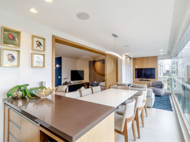 Apartamento à venda com 3 suítes em Brooklin, São Paulo, SP
