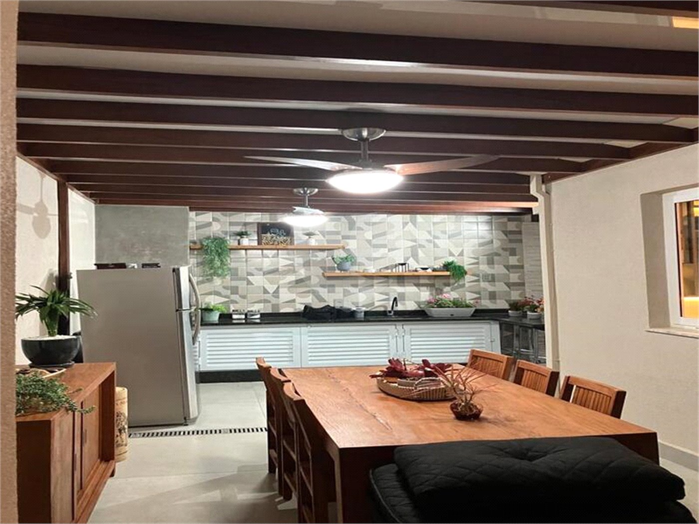 Casa à venda com 3 suítes no condomínio Maison Blanche, Indaiatuba - SP