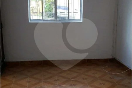 Sobrado à venda com 2 quartos em Santana, São Paulo, SP