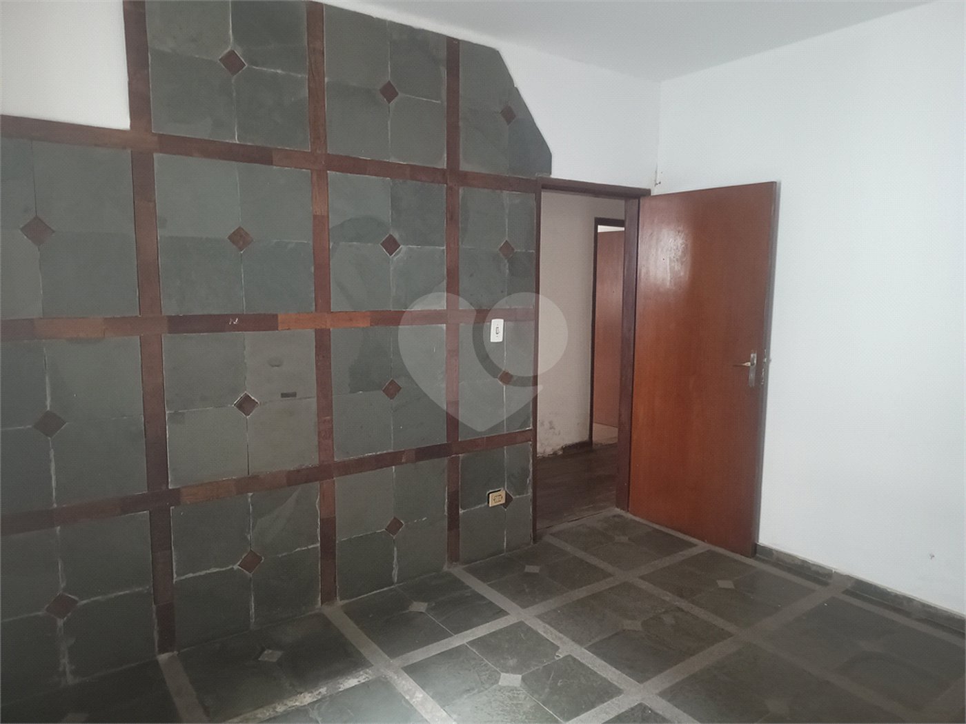 Casa Térrea à venda com 3 quartos, sendo 1 suíte,  em Campininha, São Paulo, SP