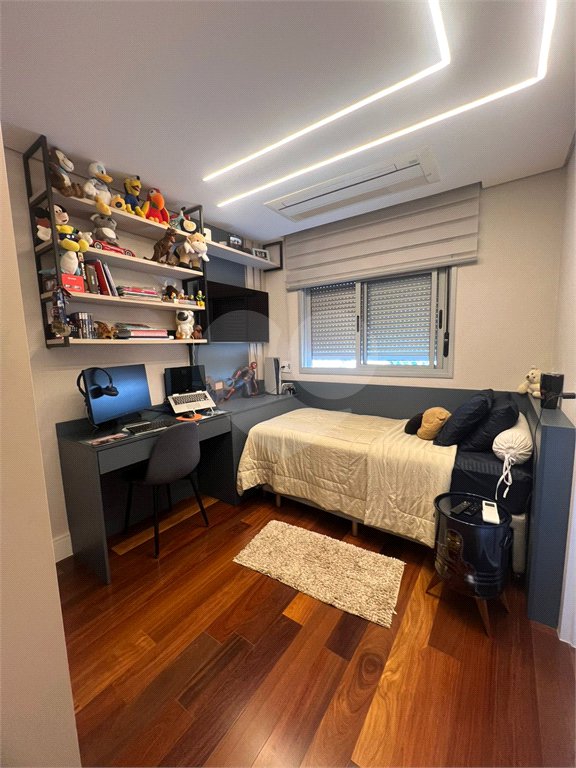 Apartamento à venda com 3 suítes em Jardim Marajoara, São Paulo, SP