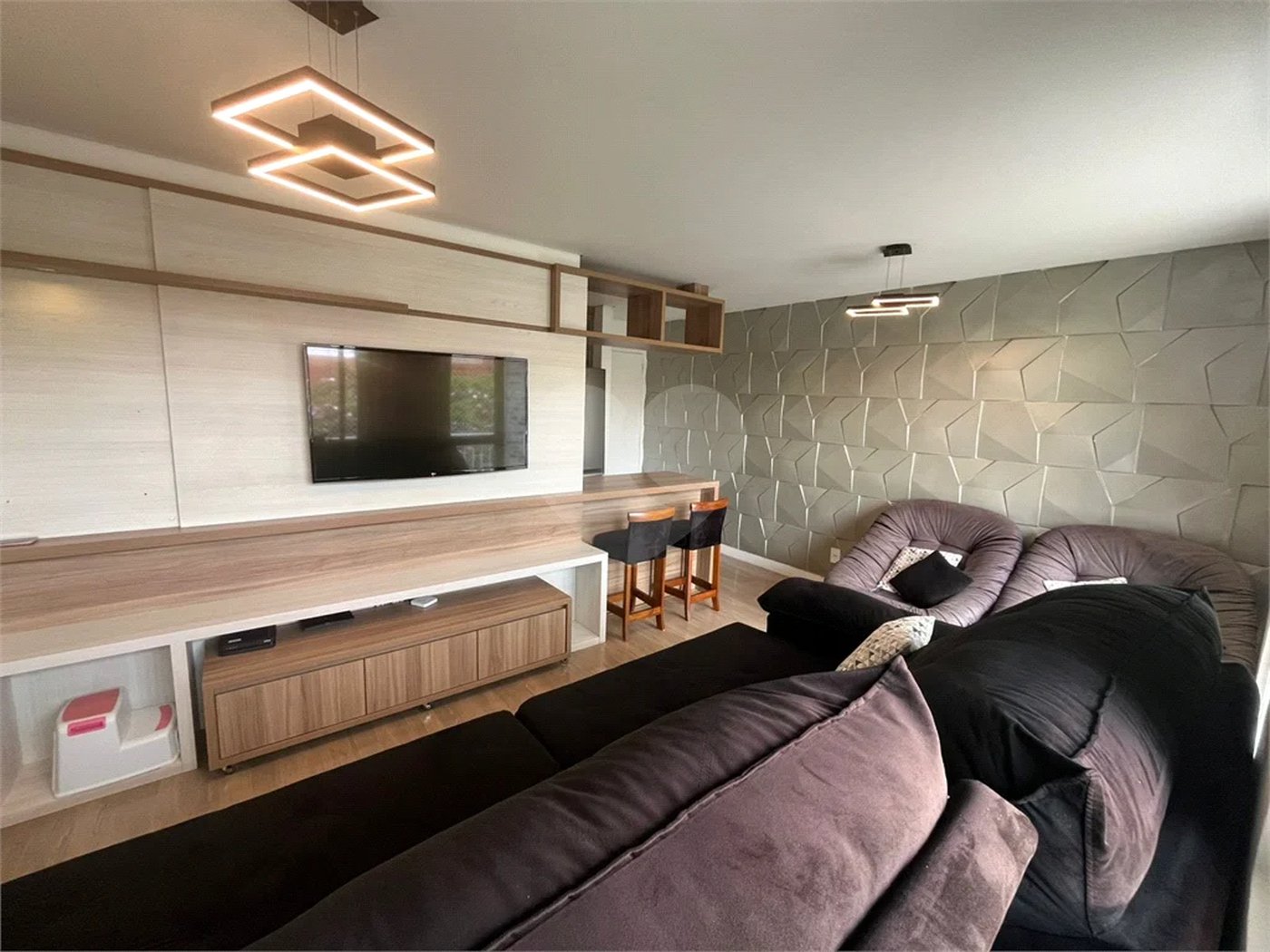 Apartamento à venda com 3 quartos, sendo 1 suíte, em Vila São Francisco, Hortolândia, SP