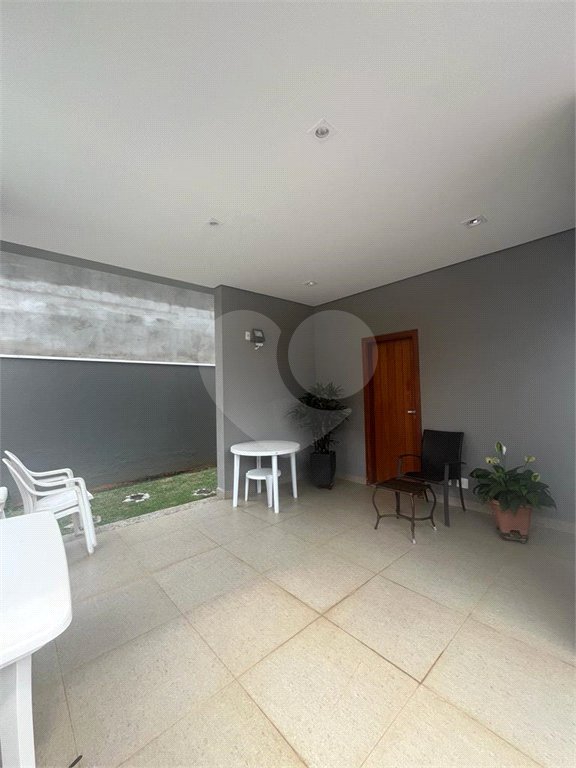 Casa à venda com 3 suítes no condomínio Residencial Terra Nobre, Indaiatuba - SP