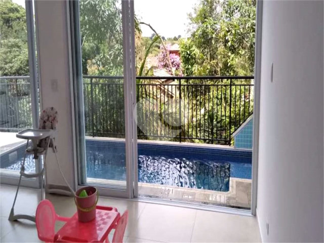 Casa à venda com 4 quartos, sendo 3 suítes,  no condomínio Alpes da Cantareira, Mairiporã - SP