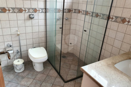 Sobrado à venda com 3 quartos, sendo 1 suíte, em Brooklin, São Paulo, SP