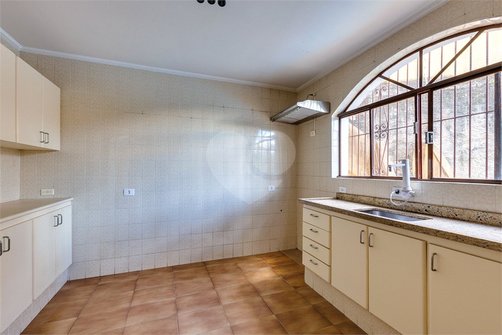 Sobrado à venda com 3 quartos, sendo 1 suíte, em Alto da Boa Vista, São Paulo, SP
