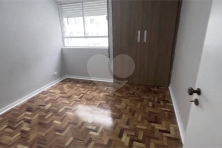 Apartamento à venda com 3 quartos, sendo 1 suíte, em Jardim Paulista, São Paulo, SP