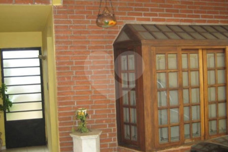 Casa à venda com 3 quartos, sendo 1 suíte, em Parque Imperial, São Paulo, SP