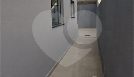 Sobrado à venda com 3 quartos, sendo 1 suíte,  em Jardim Maristela, Atibaia, SP