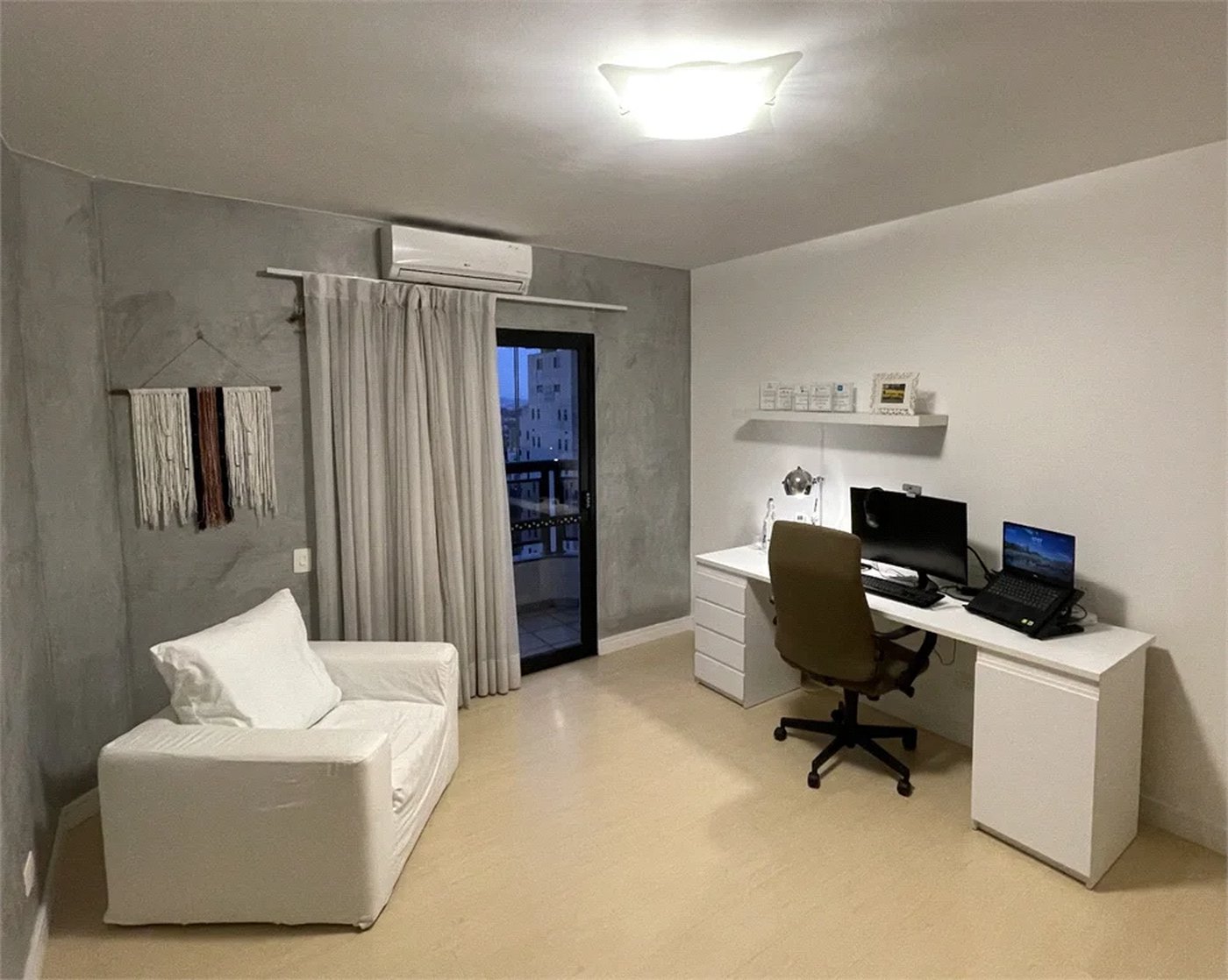 Apartamento à venda com 4 suítes em Vila Suzana, São Paulo, SP