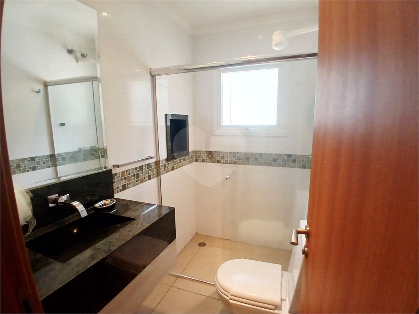 Casa Térrea à venda com 3 suítes em Anchieta, São Bernardo do Campo, SP