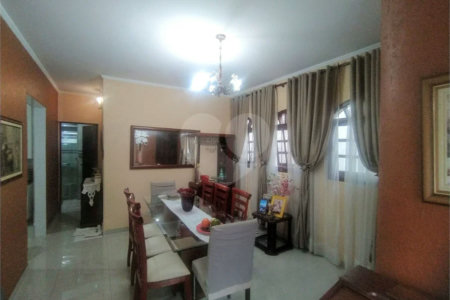 Casa à venda com 10 quartos, sendo 1 suíte, em Santa Teresinha, São Paulo, SP