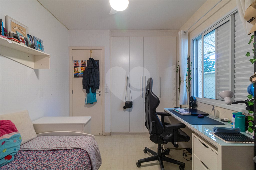 Casa à venda com 4 suítes no condomínio Vila das Acacias, São Paulo - SP