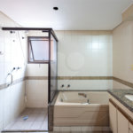 Apartamento à venda com 4 quartos, sendo 3 suítes,  em Jardim Monte Kemel, São Paulo, SP