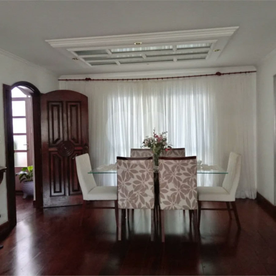 Sobrado à venda com 4 quartos, sendo 1 suíte, em Santana, São Paulo, SP