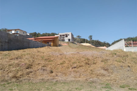 Terreno à venda no condomínio Encontro das Águas, Nazaré Paulista - SP