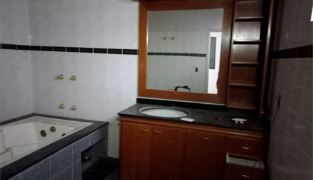 Sobrado à venda com 3 quartos, sendo 1 suíte,  em Vila Lageado, São Paulo, SP