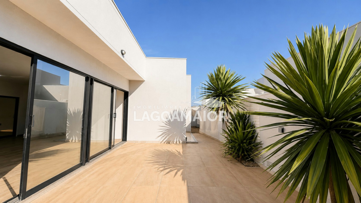 Casa à venda com 3 quartos, sendo 3 suítes, no condomínio Residencial Costa Leste, Três Lagoas - MS