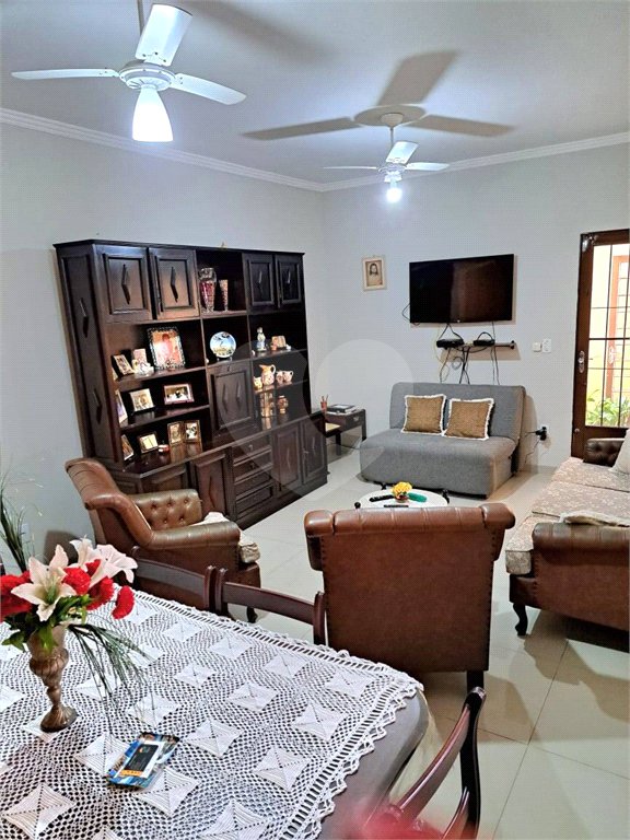 Casa à venda com 2 quartos, sendo 1 suíte,  em Jardim Saira, Sorocaba, SP