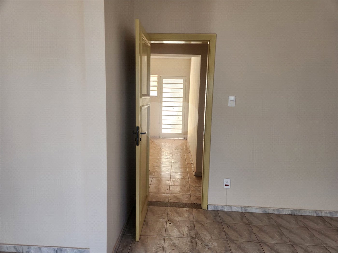 Sobrado à venda com 4 quartos, sendo 1 suíte, no Centro, Araraquara, SP