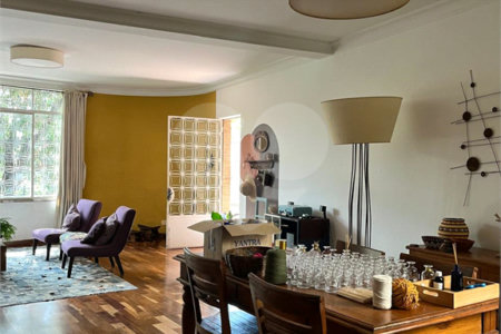 Casa à venda ou para alugar com 4 quartos, sendo 1 suíte, em Vila Monumento, São Paulo, SP