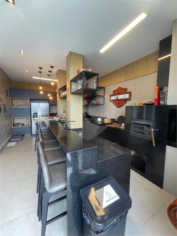 Casa à venda com 3 suítes no condomínio Hills, Arujá - SP