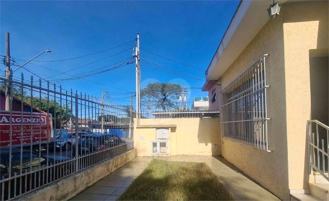 Casa à venda com 4 quartos, sendo 1 suíte,  em Jardim Trussardi, São Paulo, SP