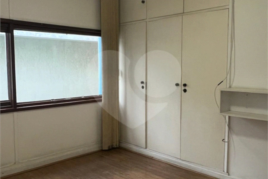 Sobrado à venda com 4 quartos, sendo 3 suítes, em Santana, São Paulo, SP