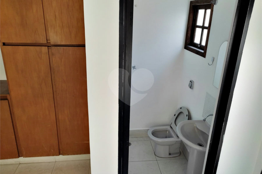 Sobrado à venda com 3 quartos, sendo 1 suíte,  em Vila Medeiros, São Paulo, SP