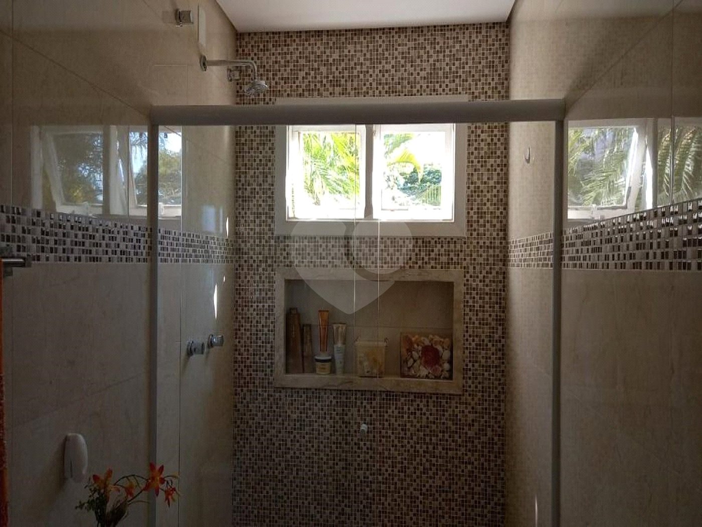 Casa à venda com 3 quartos, sendo 1 suíte,  em Bosque, Vinhedo, SP