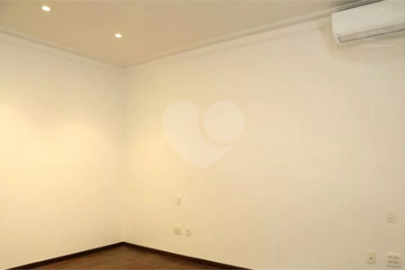 Casa à venda com 3 suítes no condomínio Residencial Morumbi, São Paulo - SP
