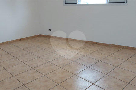Sobrado à venda com 3 quartos, sendo 2 suítes, em Vila Paulicéia, São Paulo, SP