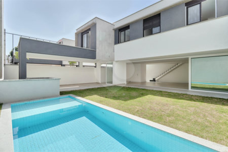 Casa à venda com 4 suítes no condomínio Edifício Jade, São Paulo - SP