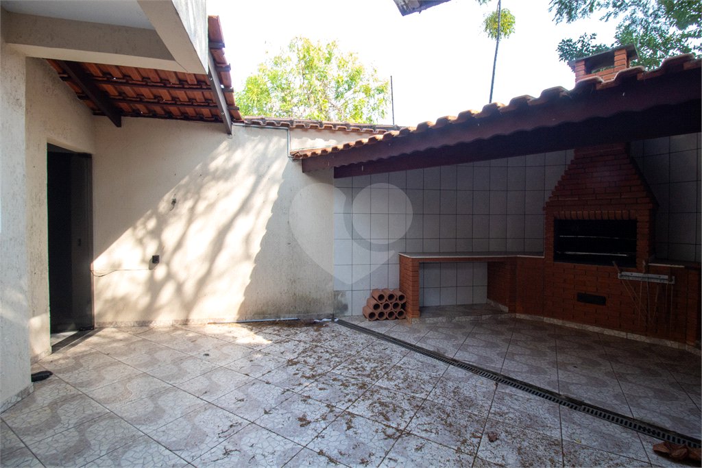 Sobrado à venda com 3 quartos, sendo 1 suíte, em Jardim Ester, São Paulo, SP