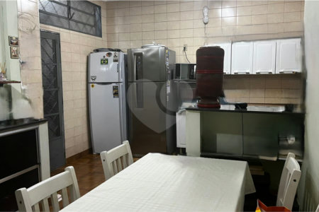 Sobrado à venda com 5 quartos em Campos Elíseos, Ribeirão Preto, SP